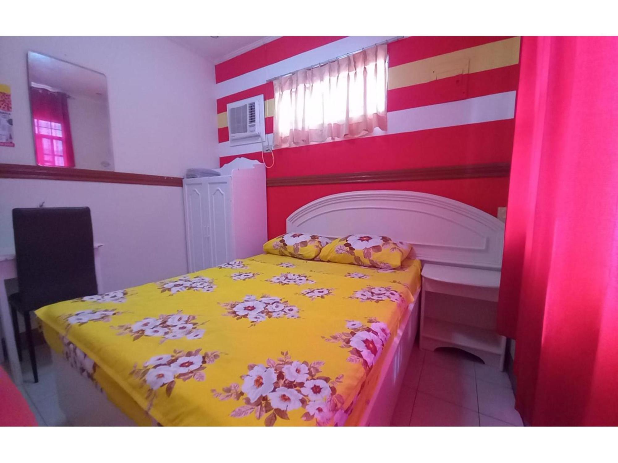 Oyo 1048 Jomckayl Apartelle Naga  Exterior photo